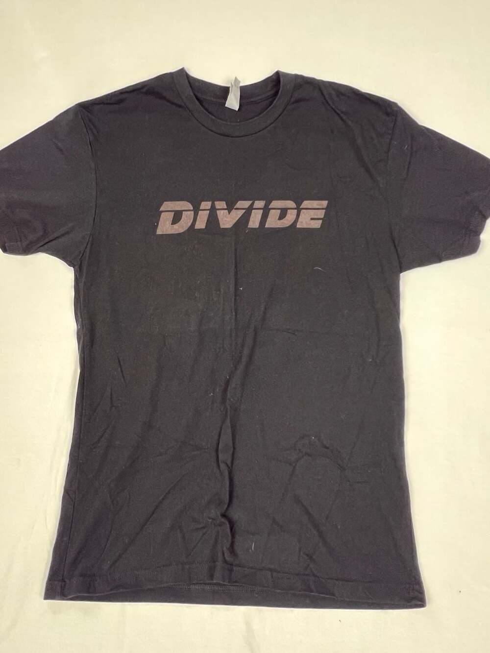 Next Level Apparel Divide Graphic T-Shirt Size M Black